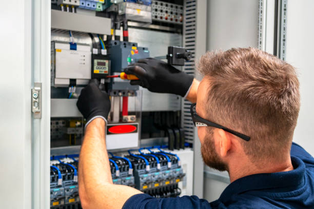 Professional Electrician in Edgewood, WA